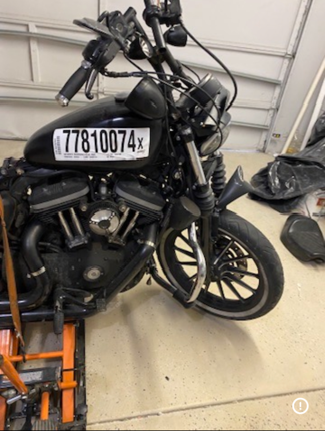 Harley Davidson Iron 883 — storage tag 77810074x — post-collision